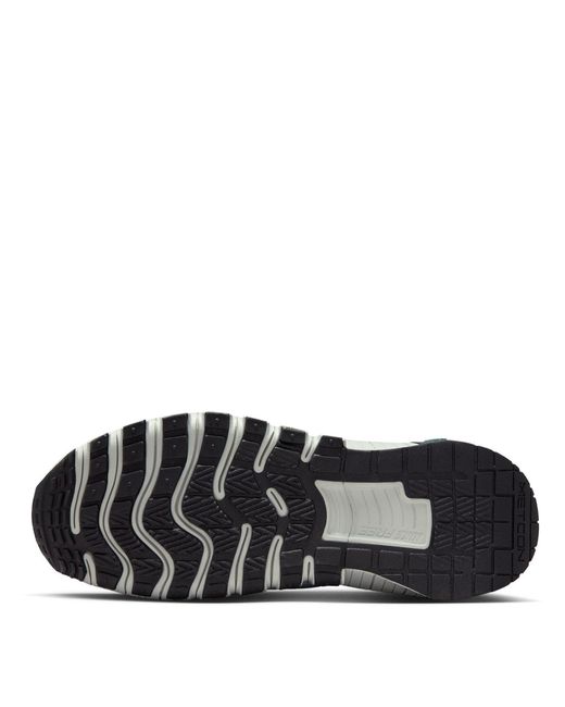 Nike Green Comfortable Training Shoes for men