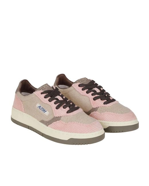 Autry Pink Medalist Low Sneakers