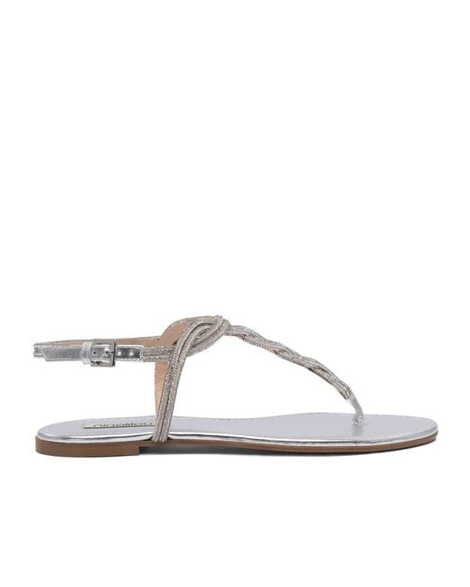 Ninalilou White Round-Toe Flat Sandals