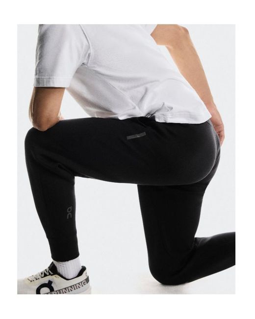 On Shoes Black Focus Tech Sweatpants for men