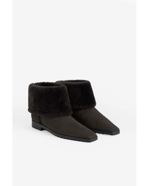 Totême  Black Totême Fold-Down Shearling Ankle Boots