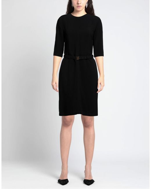 Burberry Black Minimalist Solid Color Flare Skirt