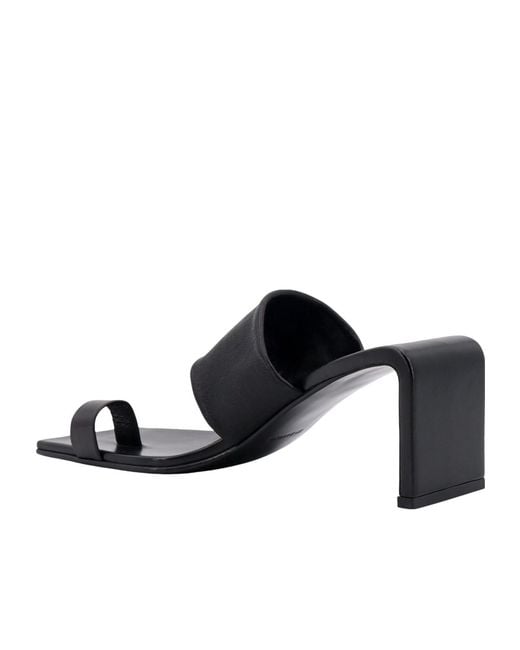 Jil Sander Black Single Toe Strap Mules