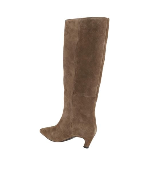 Ash Brown Pointed-Toe Boots