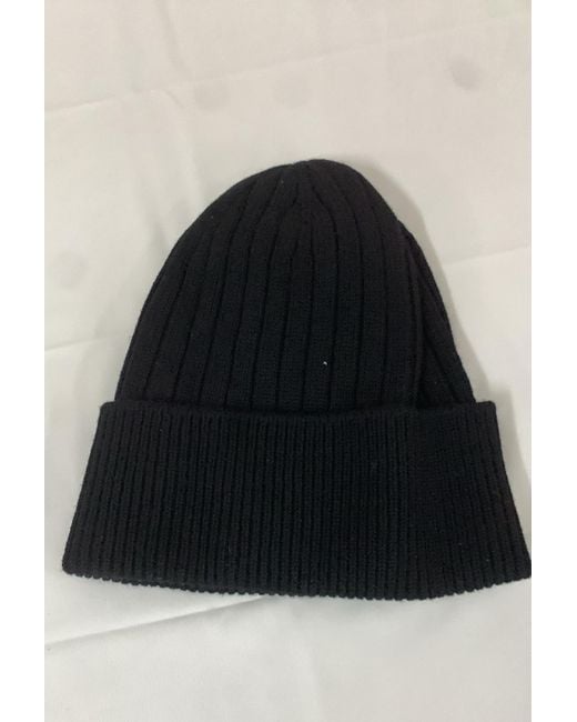 Gucci Black Logo Patch Ribbed Beanie for men