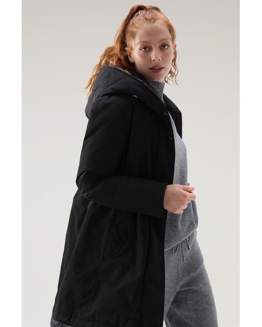 Woolrich Black Weoka Logo-Patch Down-Padded Parka