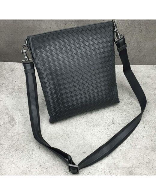 Bottega Veneta Blue Knitted Cross-Body Bag for men