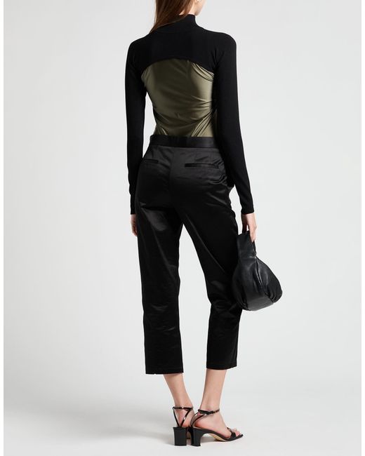 Dolce & Gabbana Black Minimalist Solid Color Knit Cropped Top