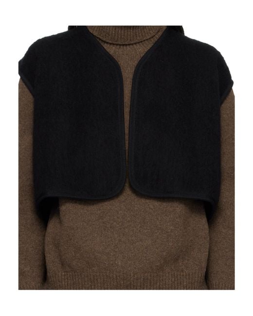 Baserange Black Sleeveless Vest