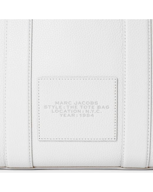Marc Jacobs White Stylish And Versatile Tote Bag