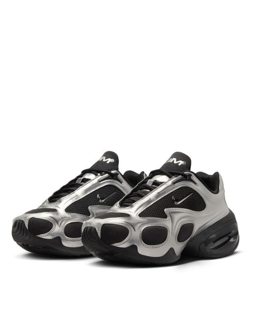 Nike Black Sneakers