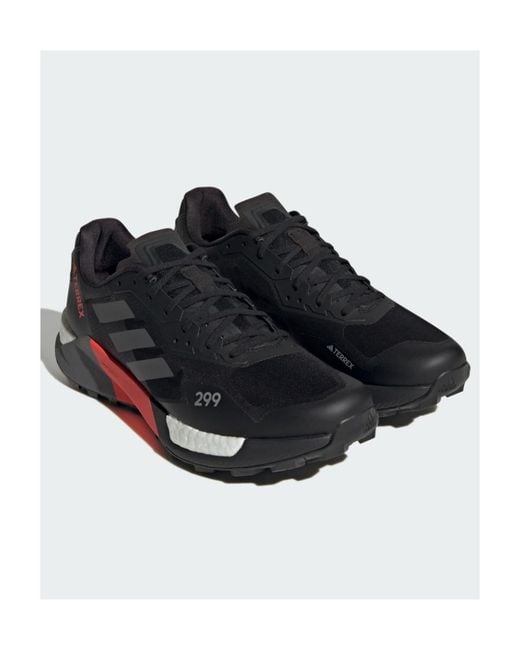 Adidas Originals Black Logo Sports Shoes for men