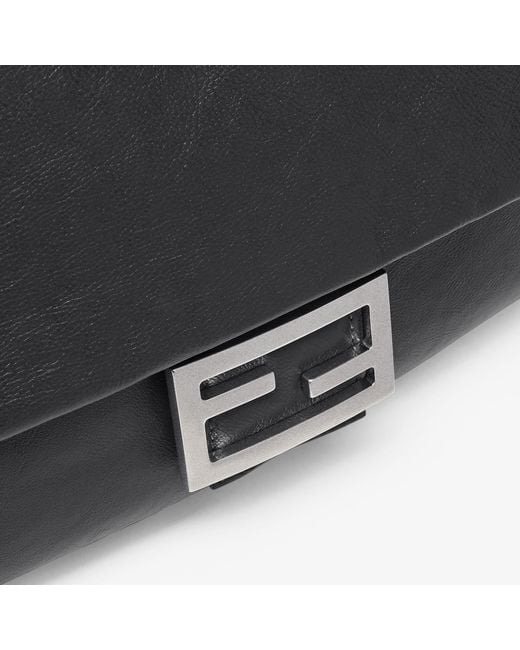 Fendi Black Baguette Chain-Linked Large Shoulder Bag
