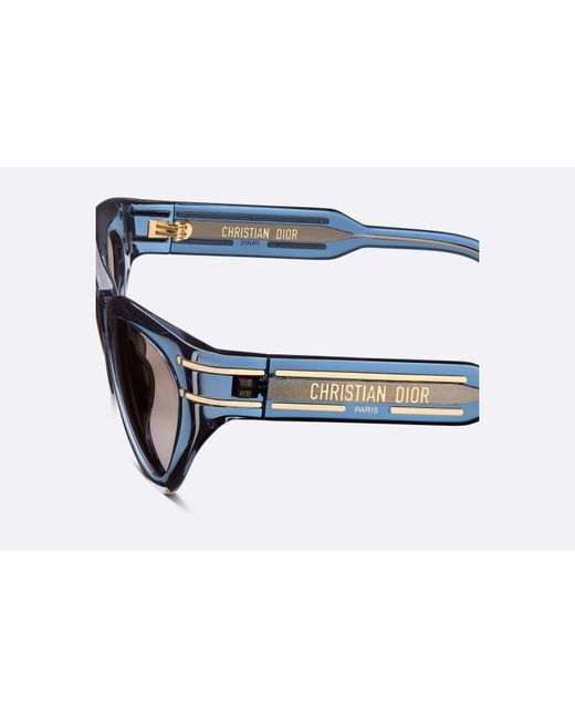 Dior White Signature B7I