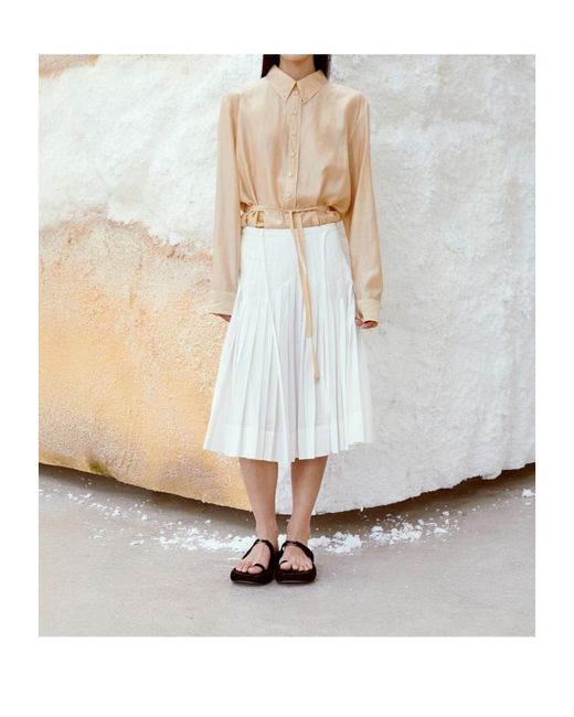Low Classic White Pleated Midi Skirt