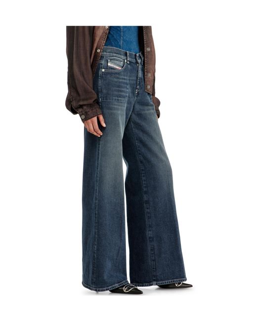 DIESEL Blue 1978 D-Akemi-F L32 Jeans