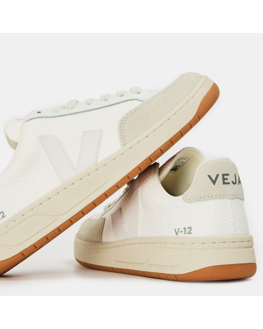Veja White Simple And Versatile Shoes