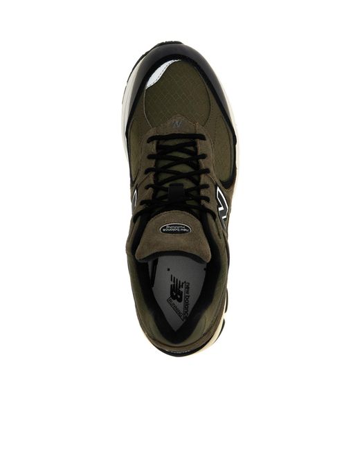 New Balance Black 2002R Lace-Up Sneakers for men