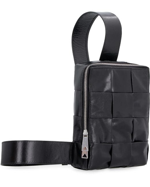 Bottega Veneta Black Interwoven-Design Messenger Bag for men