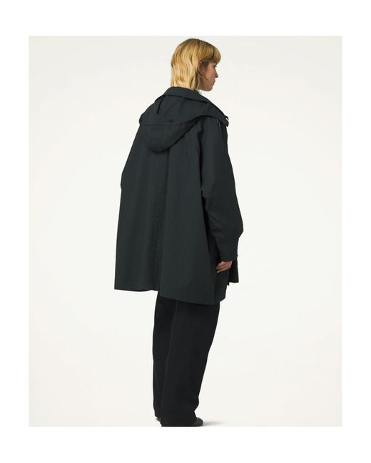 Lemaire Removable Hood Raincoat in Black | Lyst Lemaire Removable Hood Raincoat in Black | Lyst