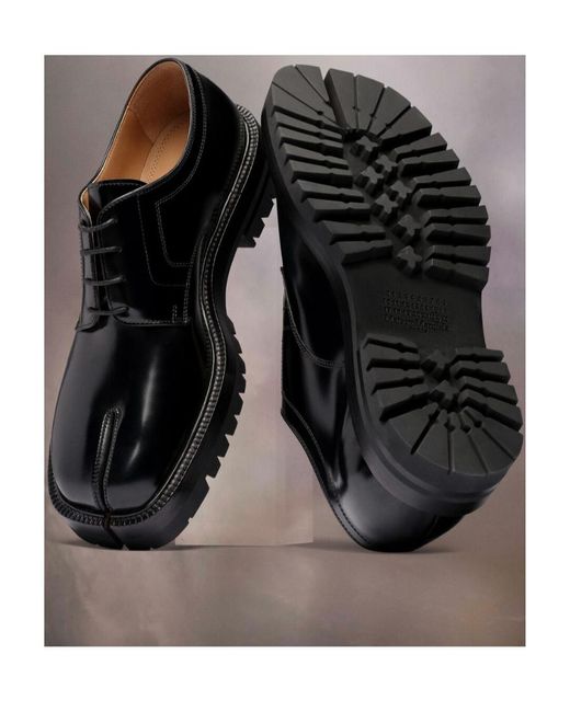 Maison Margiela Black Tabi Lace-Up Shoes for men