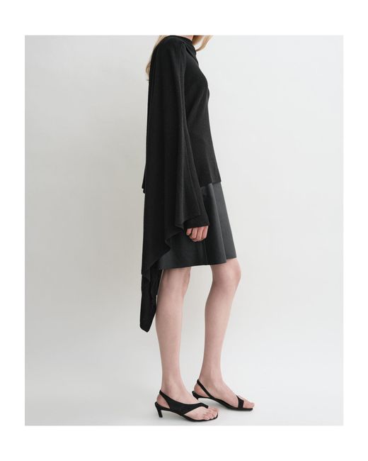 Totême  Black Cape-Design Sweater