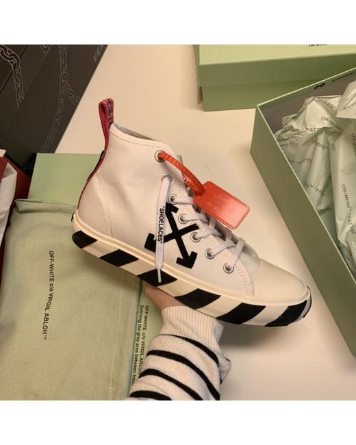 Off-White c/o Virgil Abloh Red Arrows Patch High-Top Sneakers for men