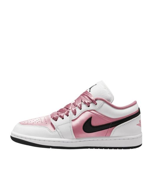 Nike Pink Simple And Casual Shoes