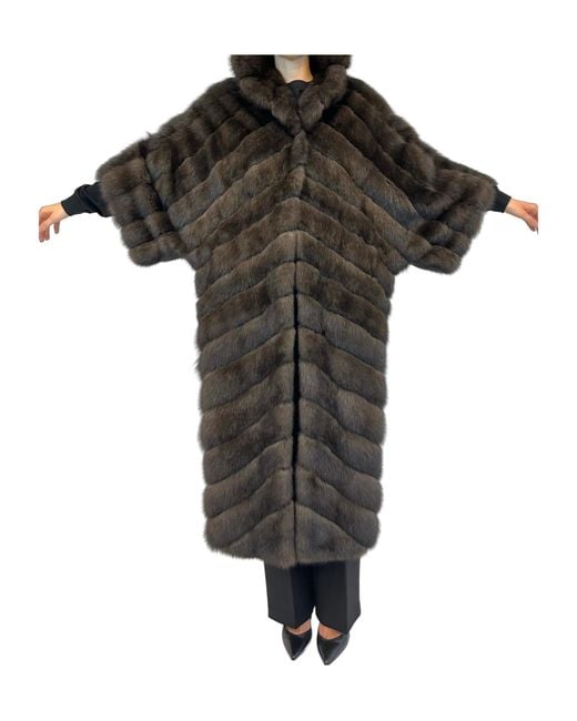 Liska Black Long-Sleeved Coat