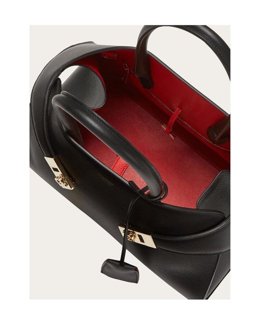 Ferragamo Black Ferragamo Hug Logo Printed Tote Bag
