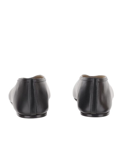 Le Monde Beryl Black Tapered Toe Leather Flat Shoes