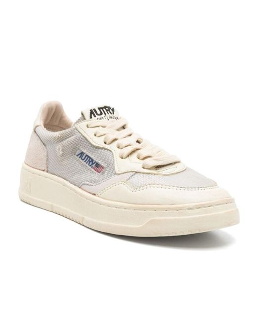 Autry White Medalist Super Vintage Lace-Up Sneakers