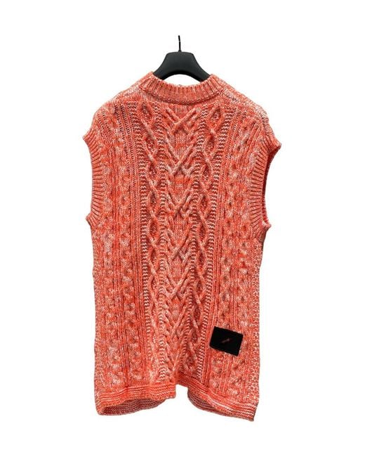 we11done Red Sleeveless Knitted Vest
