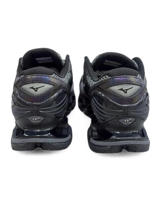 Mizuno Black Round-Toe Sneakers for men