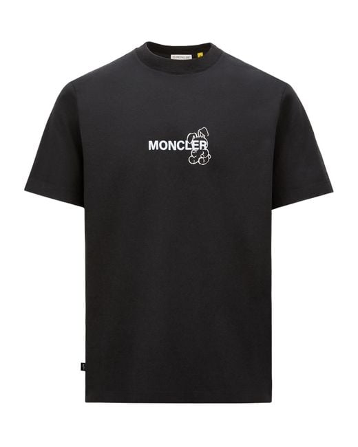 【MONCLER】モンクレール FRGMT Cartoon ロゴ入り Tシャツ Moncler X Frgmt Cartoon Logo Cotton T-Shirt in Black for Men