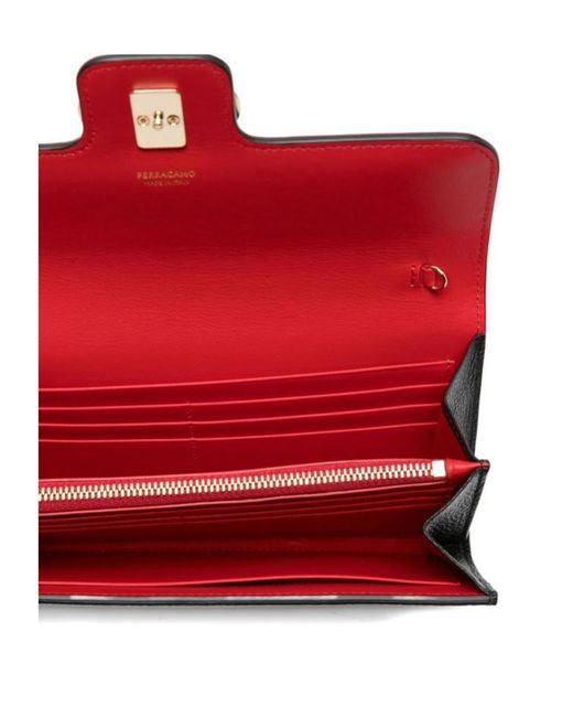 Ferragamo Black Gancini Wallet-On-Chain