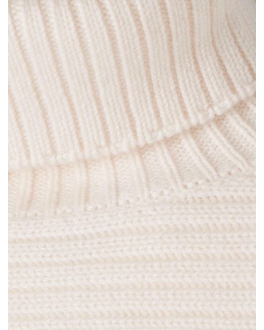 LeKasha White Long-Sleeved Turtleneck Sweater