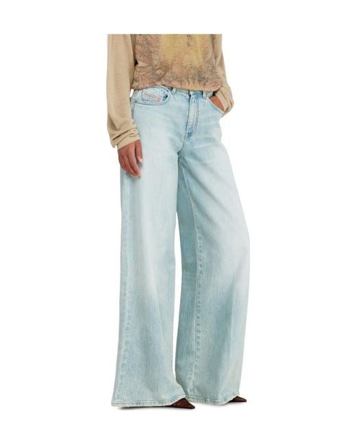 DIESEL Blue 1978-D Akemi L32 Jeans