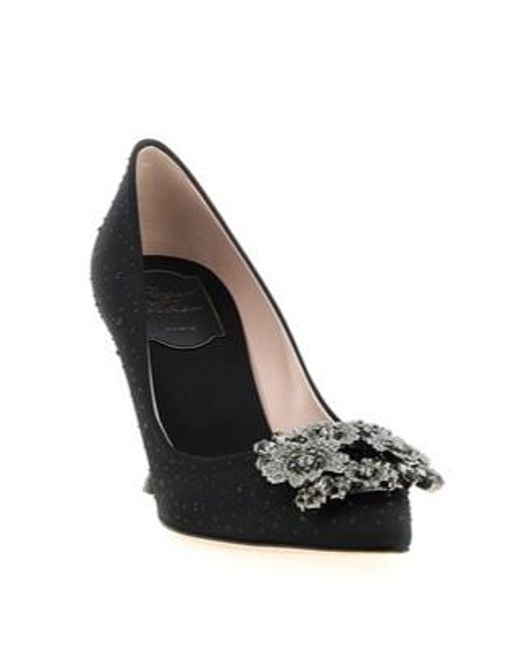 Roger Vivier Black Efflorescence Embellished Pumps
