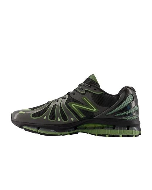 New Balance Green Abzorb 1890 Low-Top Running Shoes for men