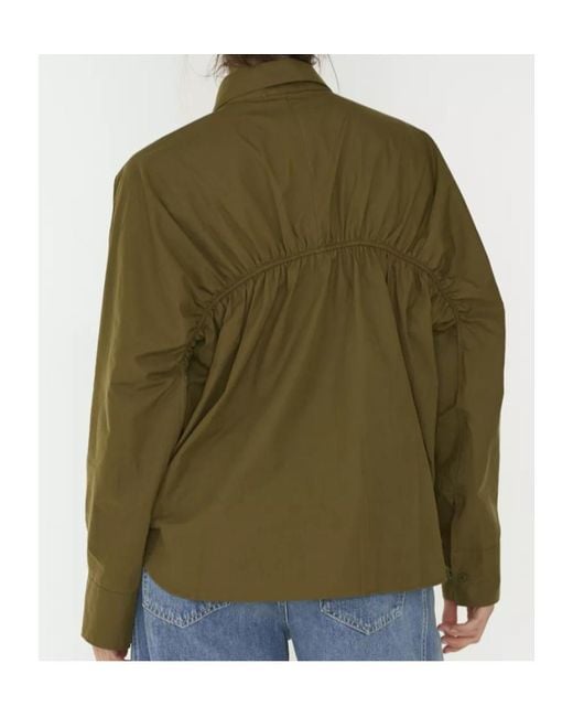 Closed Green Buttoned Shirt