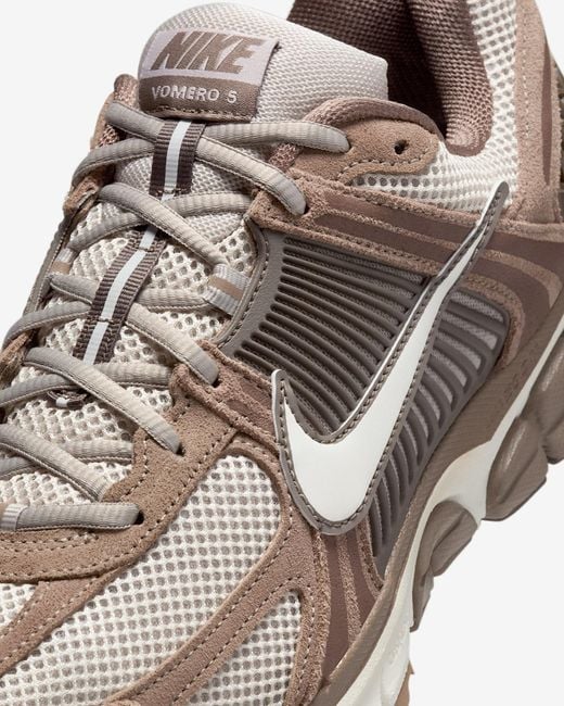 Nike Gray Zoom Vomero 5 Lace-Up Sneakers for men