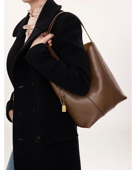 Chloé Brown Chloé Spin Charm Detailed Tote Bag