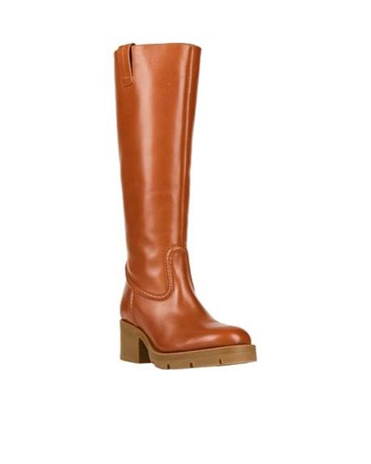 Chloé Brown Solid-Colored Leather Boots