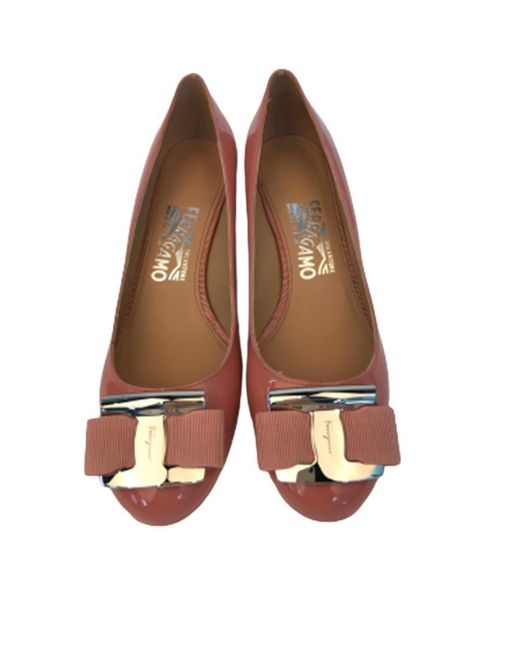 Ferragamo Brown Logo Details Heels