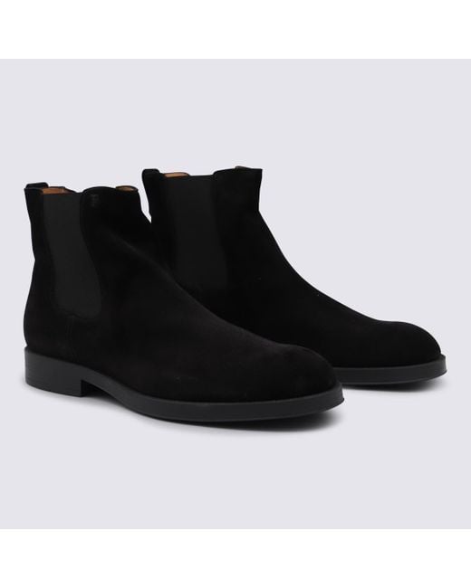 Tod's Black Round Toe Chelsea Boots for men