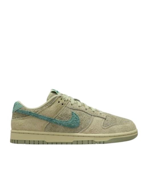 Nike Green Dunk Low-Cut Sneakers