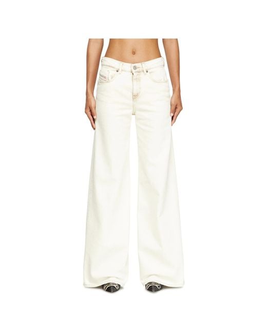 DIESEL White 1978 D-Akemi L32 Jeans