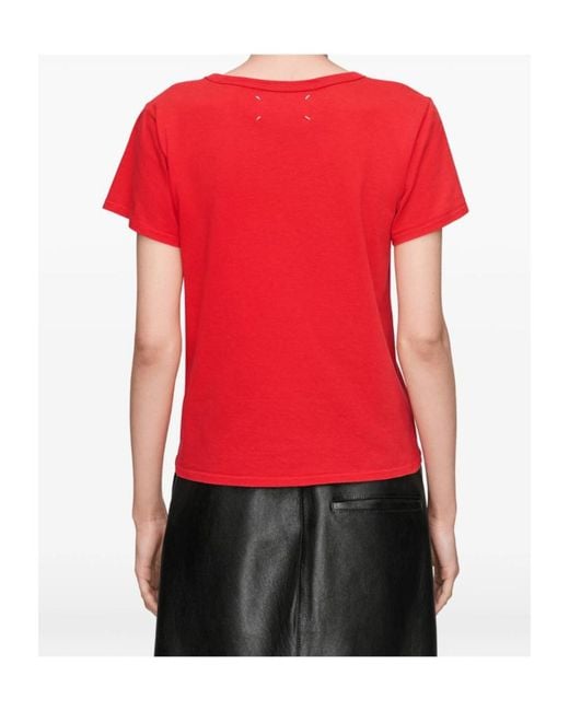 Maison Margiela Red Logo Detail T-Shirts