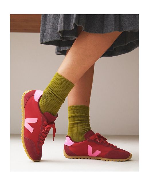 Veja Red Retro Runner Low-Top Sneakers